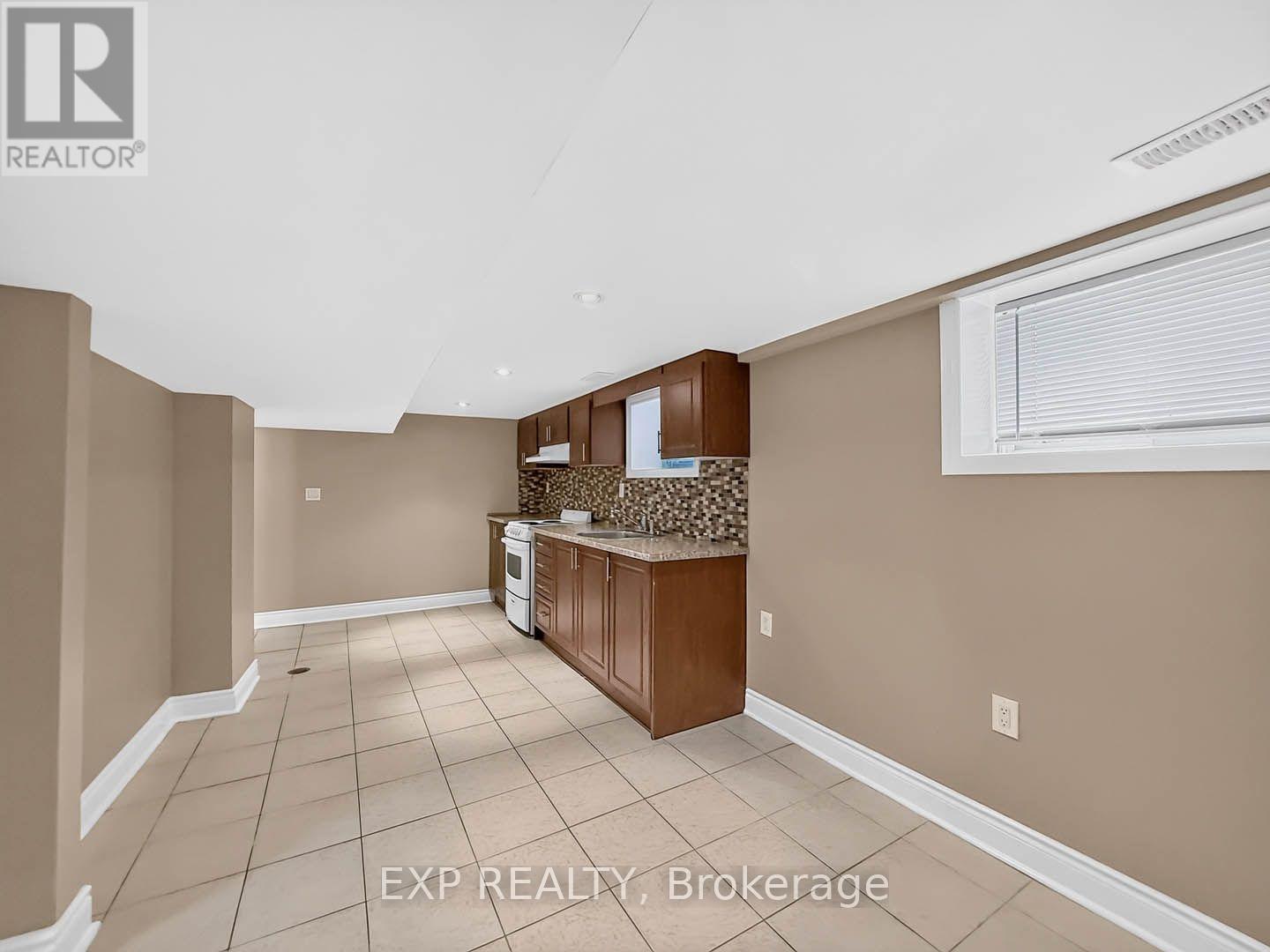 57 WEIR STREET S - 28