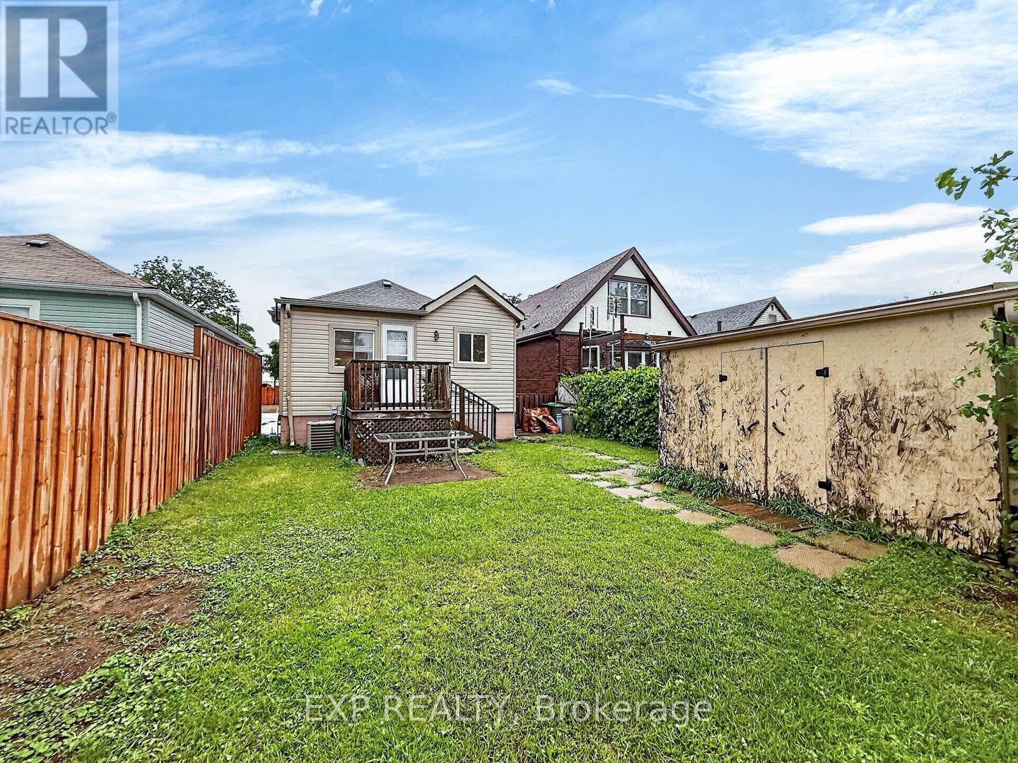 57 WEIR STREET S - 39