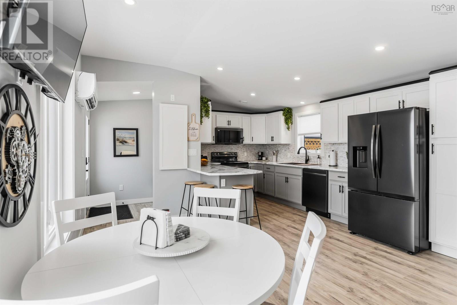 326 Nichols Avenue - 2