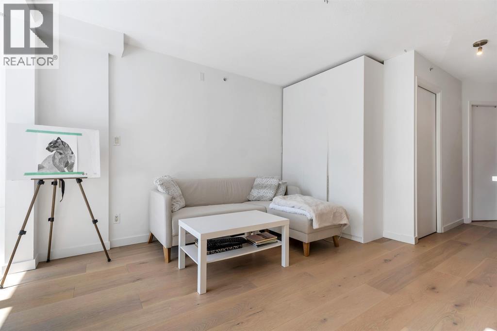 1 Bath Apartment for Sale in Vancouver – 805 939 HOMER STREET, Vancouver – MLS# R3143477 - Image 8