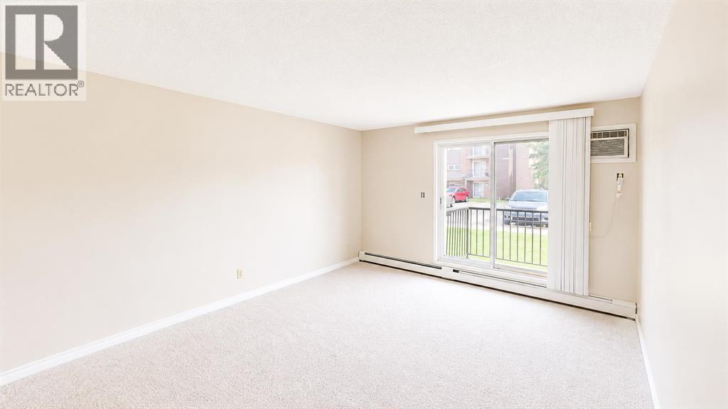 #107 405 Columbia Boulevard W - 7