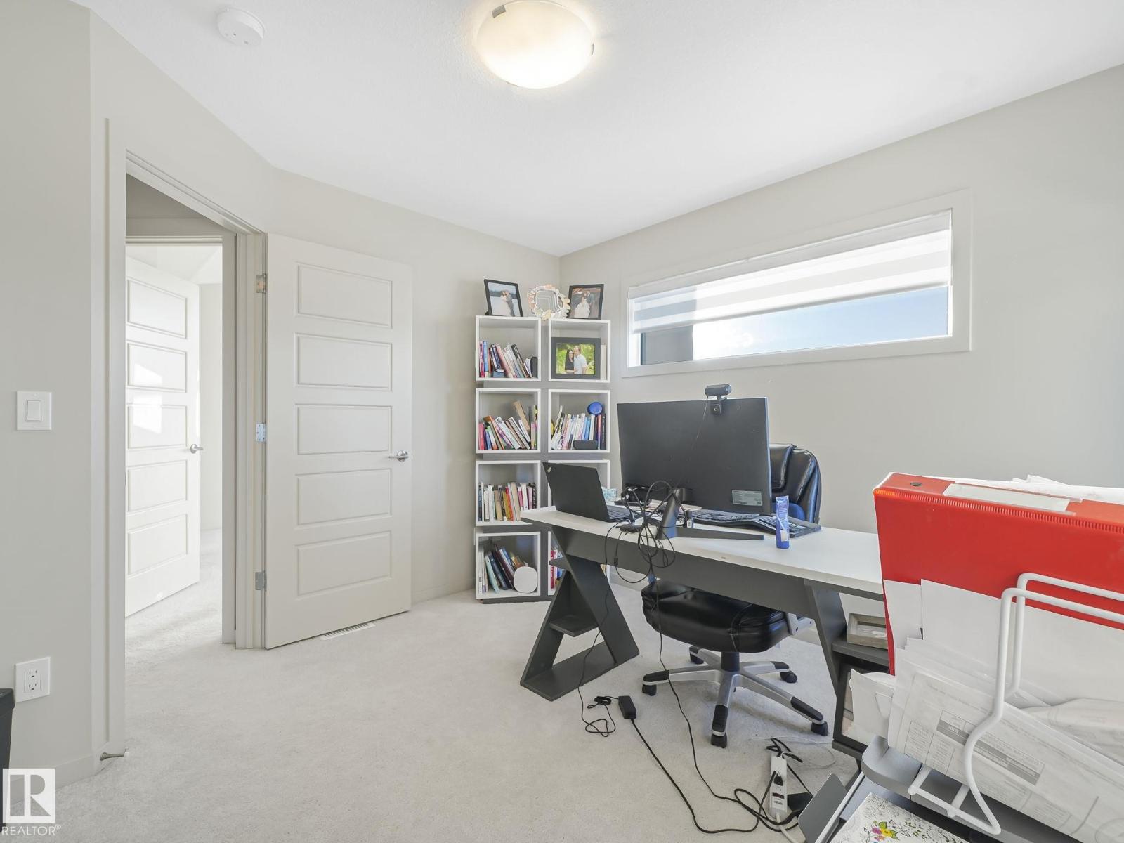 #14 50 EDINBURGH CRT - 26