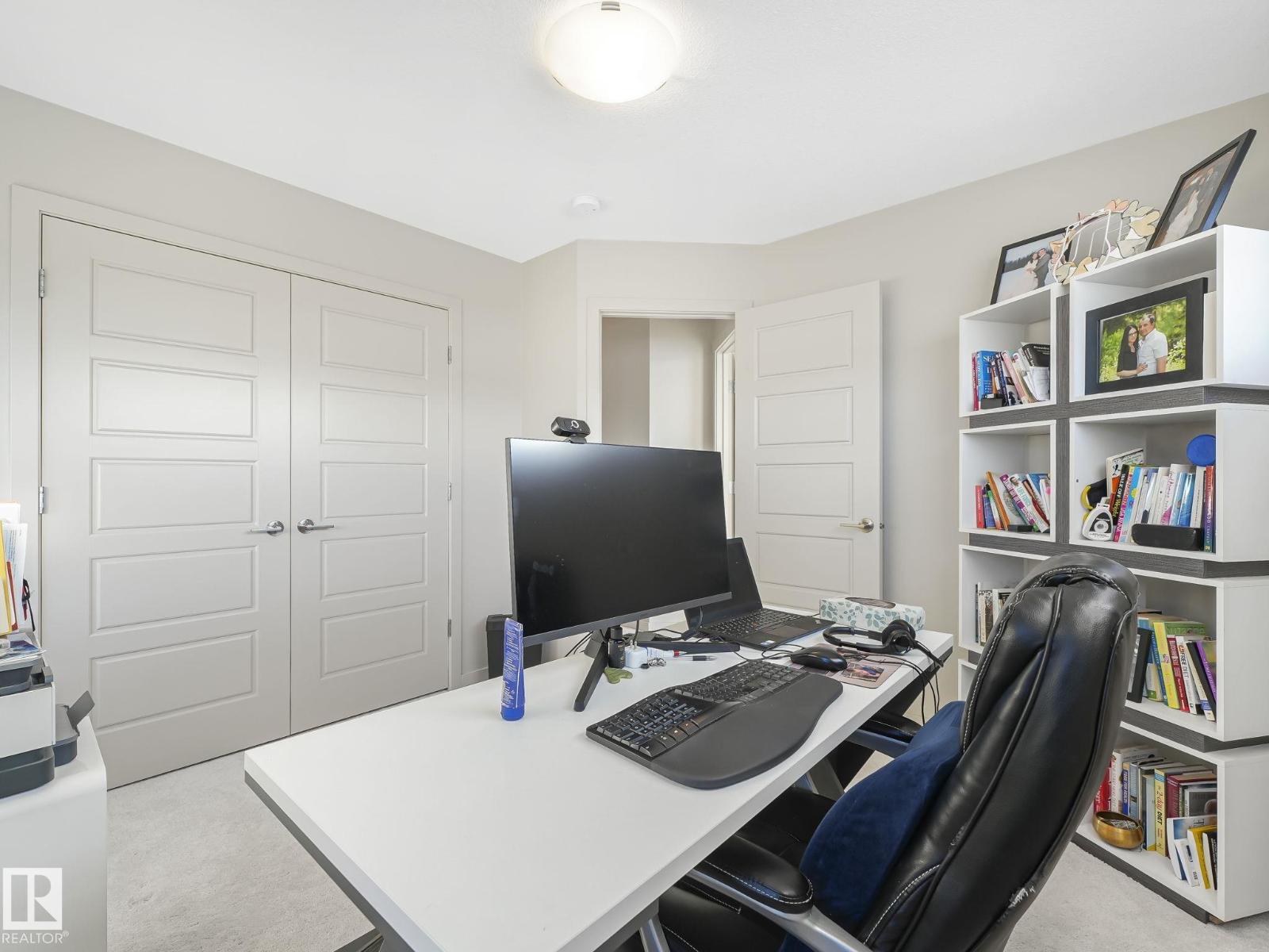 #14 50 EDINBURGH CRT - 27