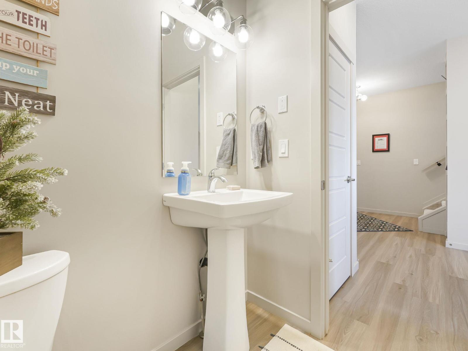#14 50 EDINBURGH CRT - 4