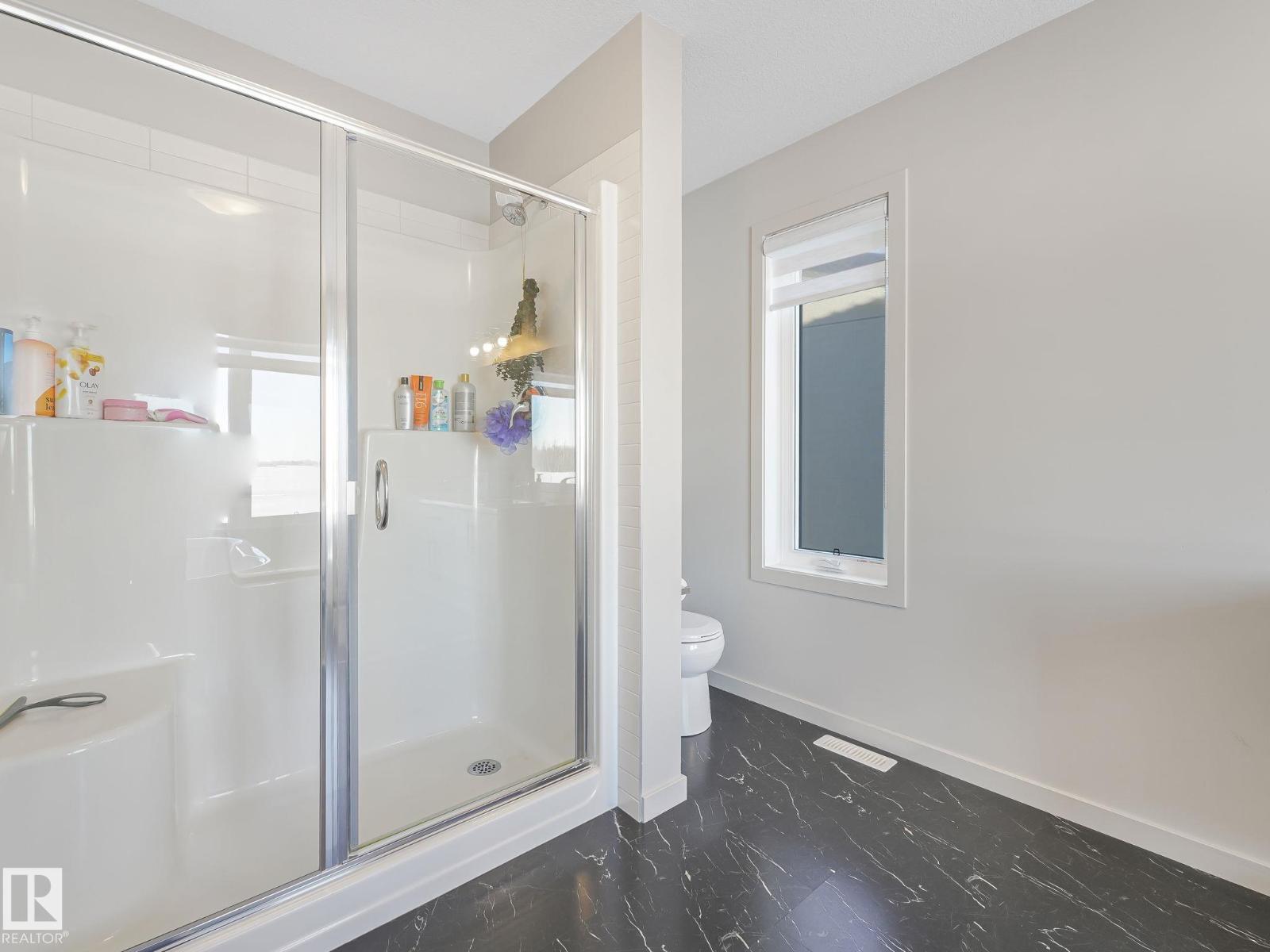 #14 50 EDINBURGH CRT - 18