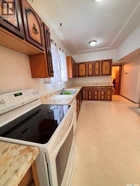 347 Ominica STREET W - Image 10