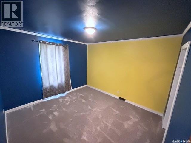 347 Ominica STREET W - Image 19