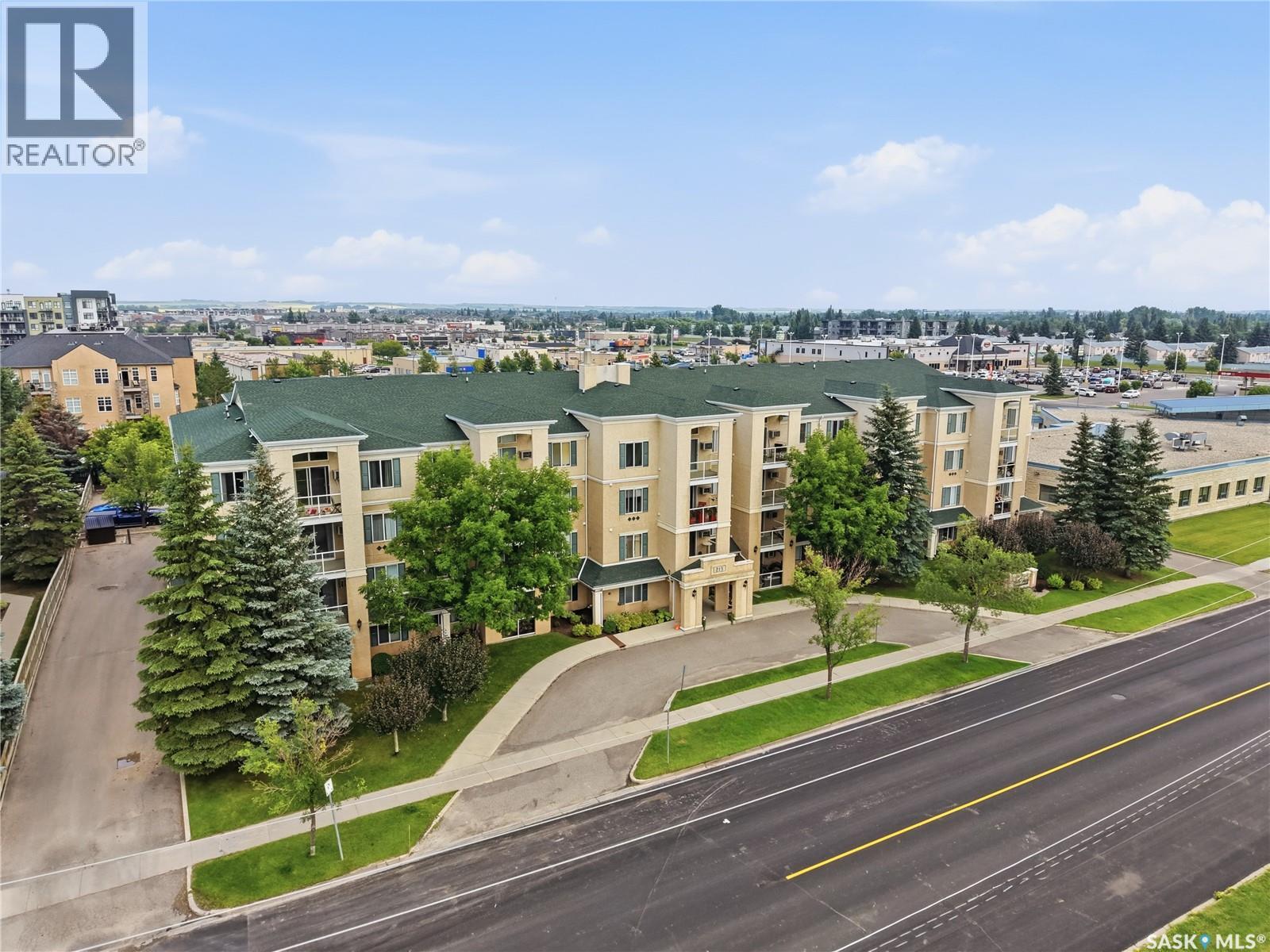#209 215 LOWE ROAD - 2