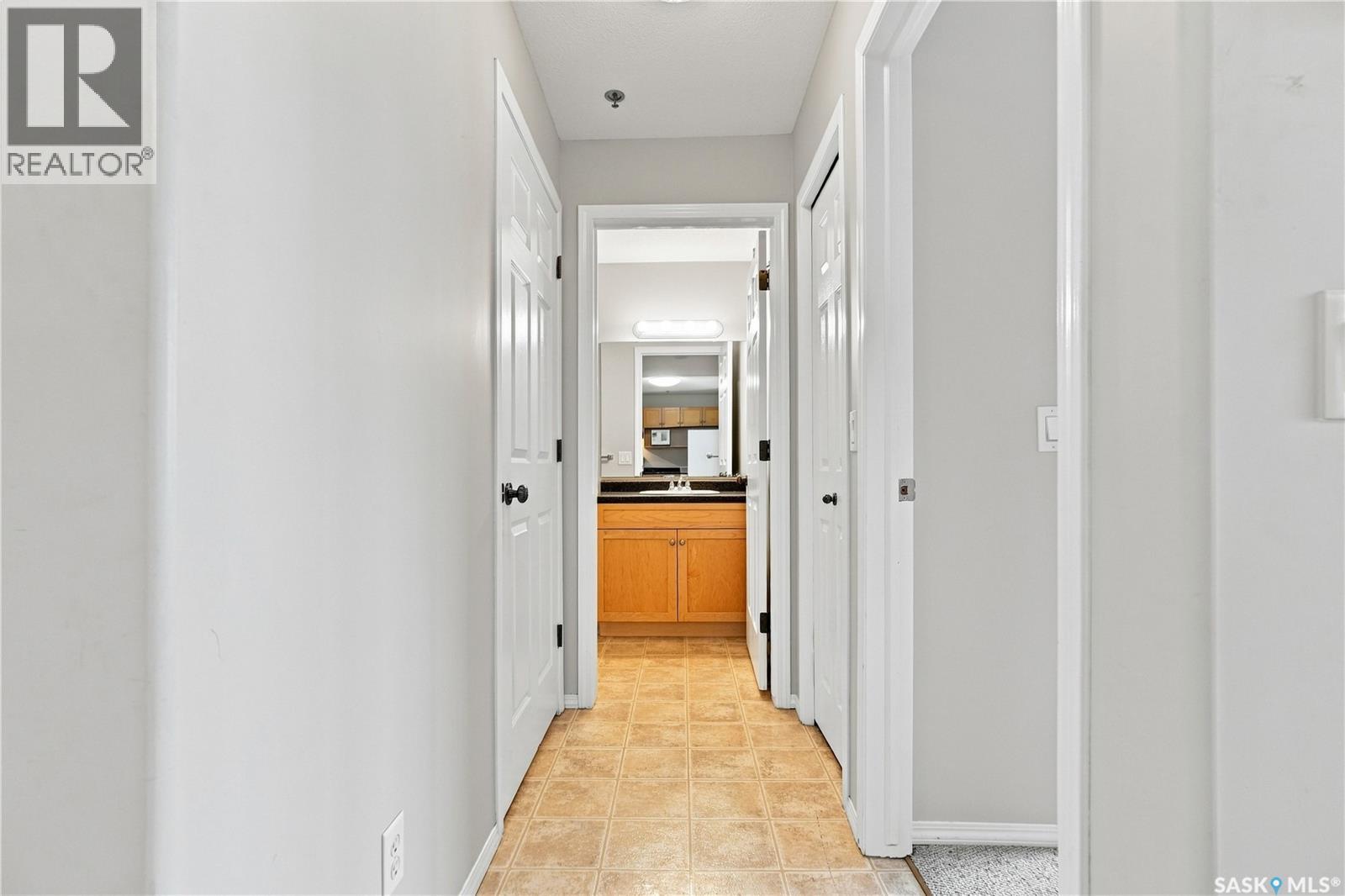 #209 215 LOWE ROAD - 25