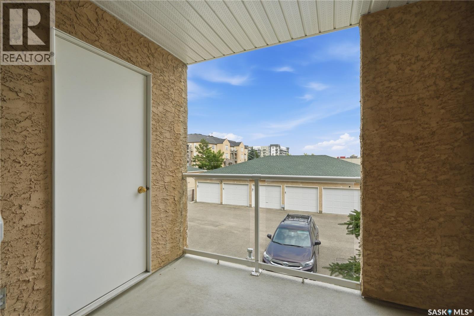 #209 215 LOWE ROAD - 30