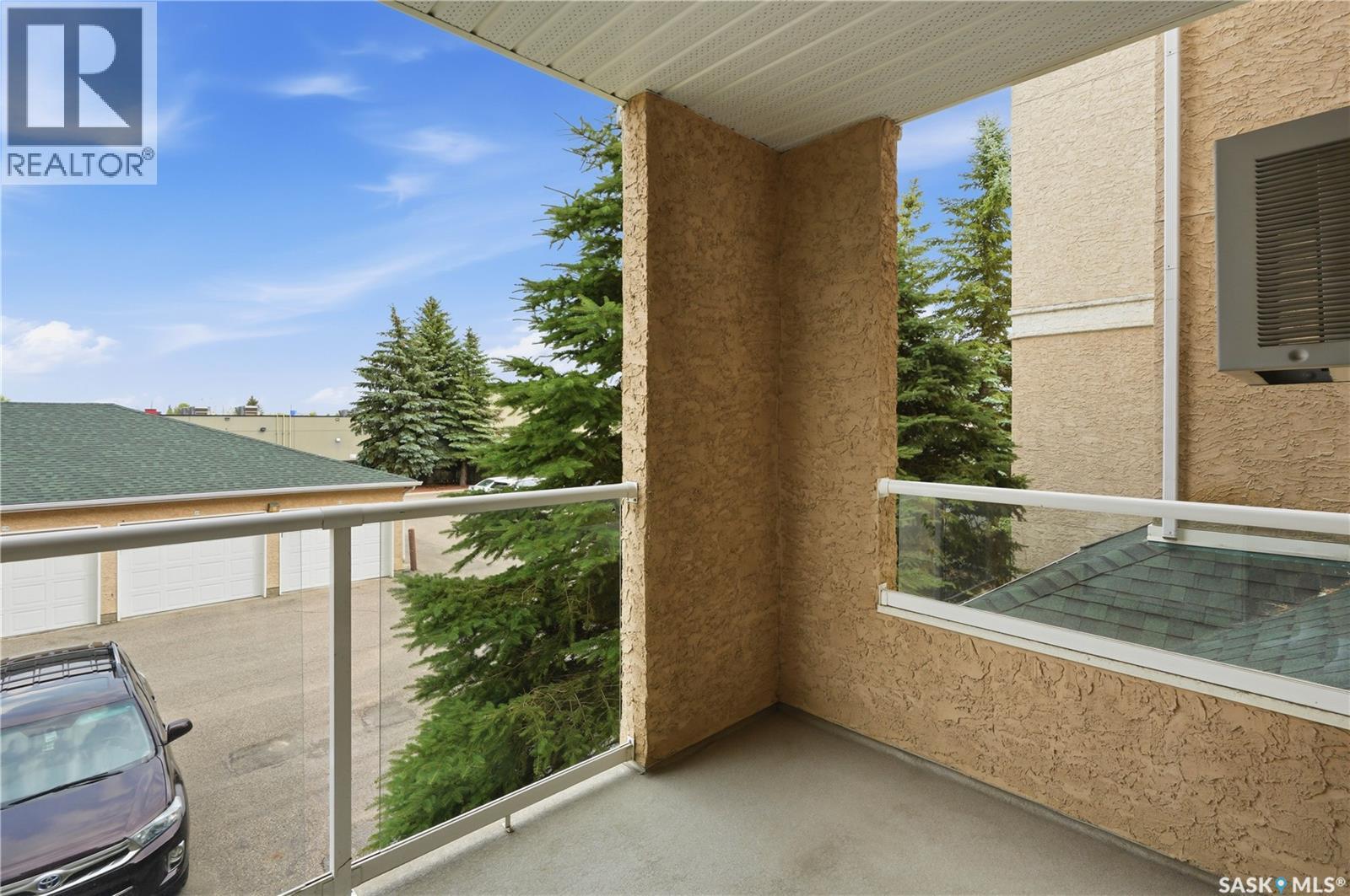 #209 215 LOWE ROAD - 31