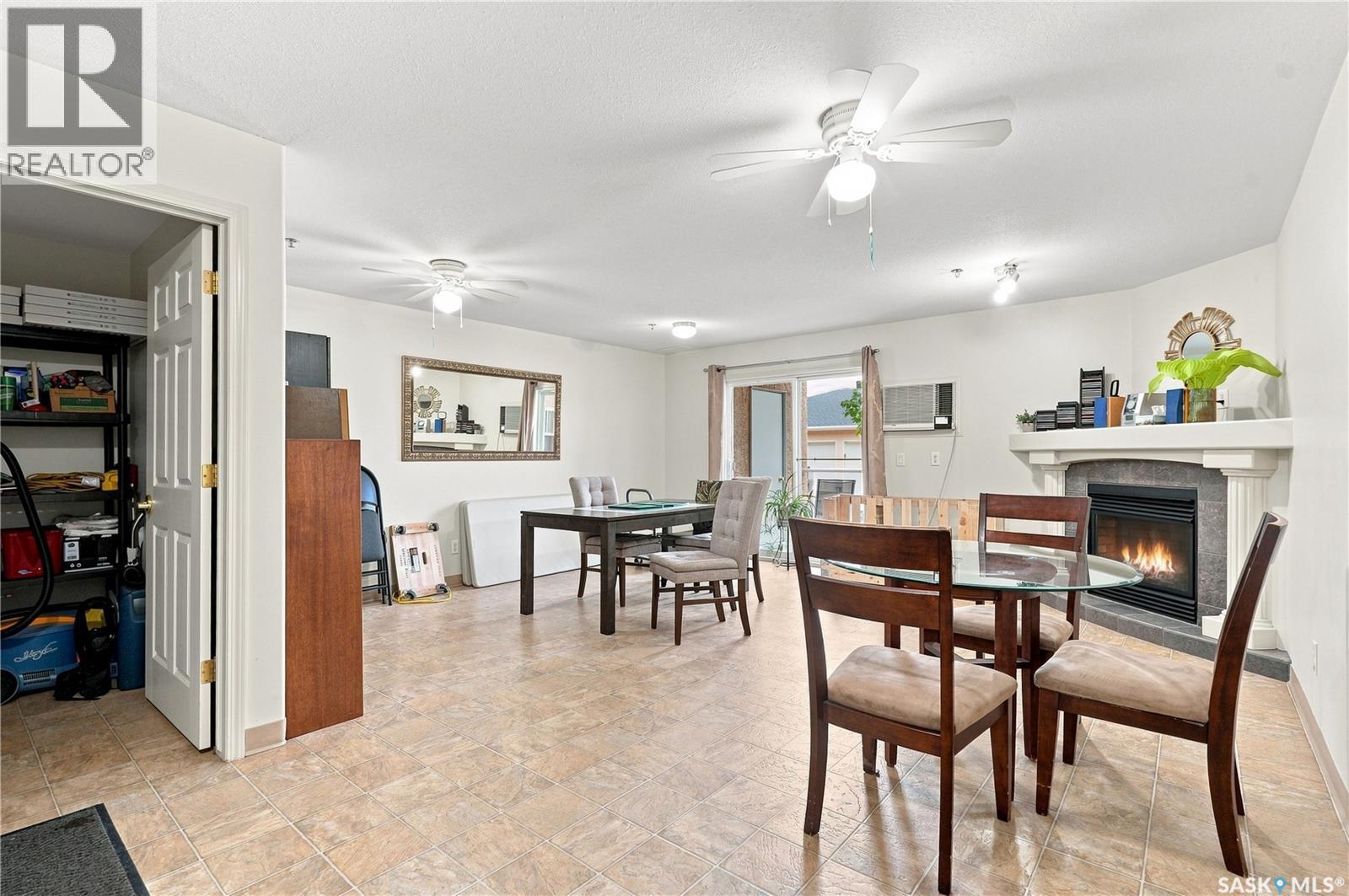 #209 215 LOWE ROAD - 35