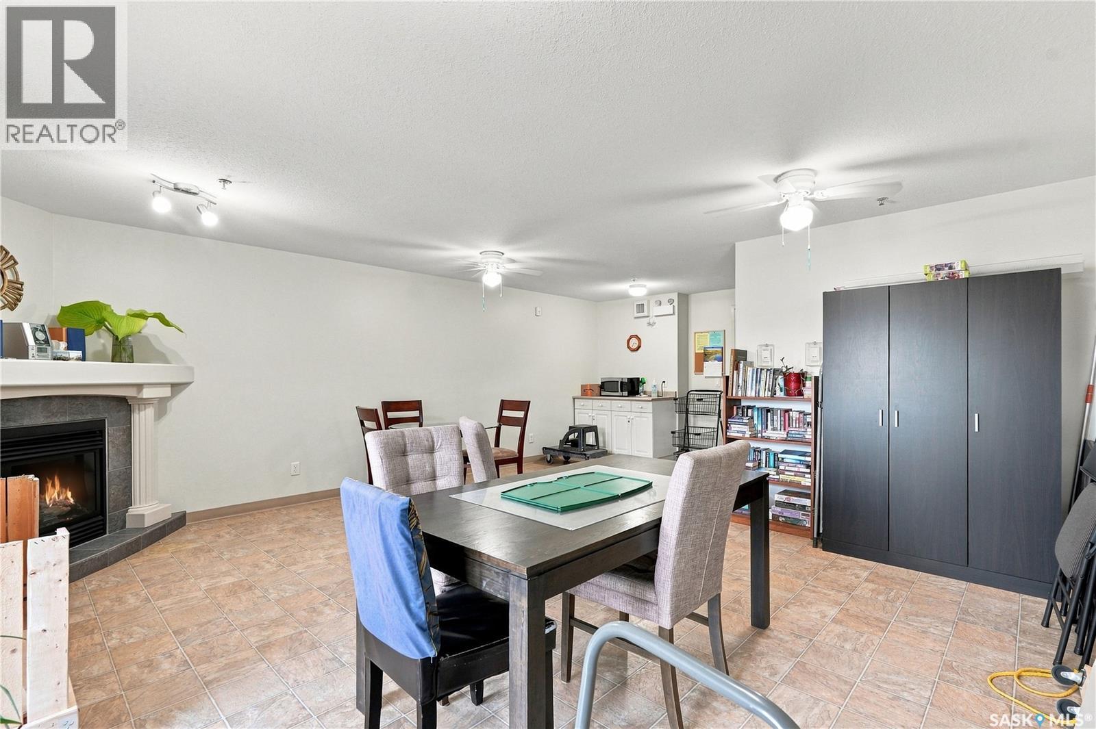 #209 215 LOWE ROAD - 36