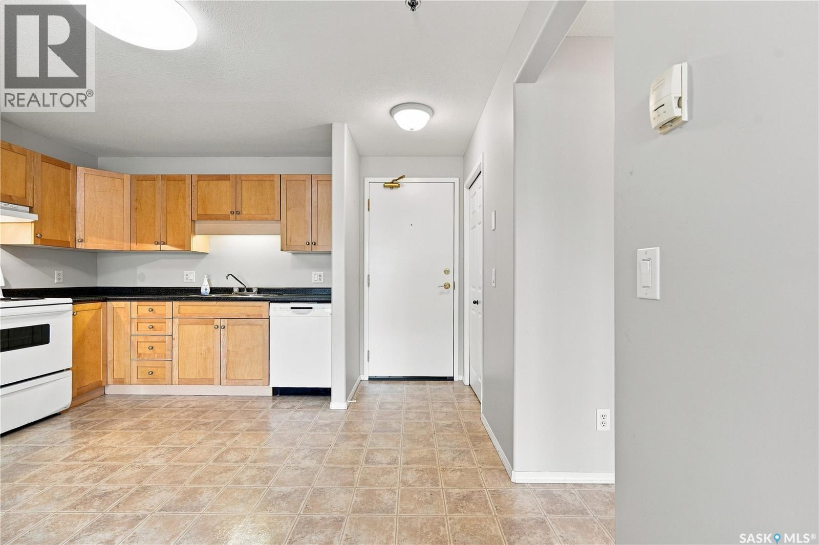 #209 215 LOWE ROAD - 8