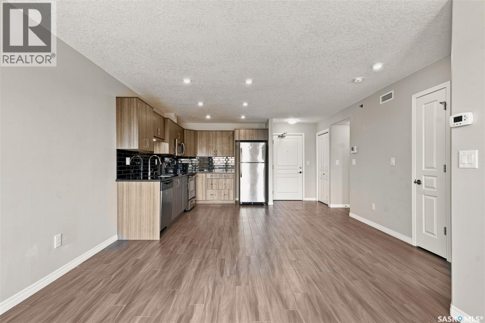 #320 915 Kristjanson ROAD - 11