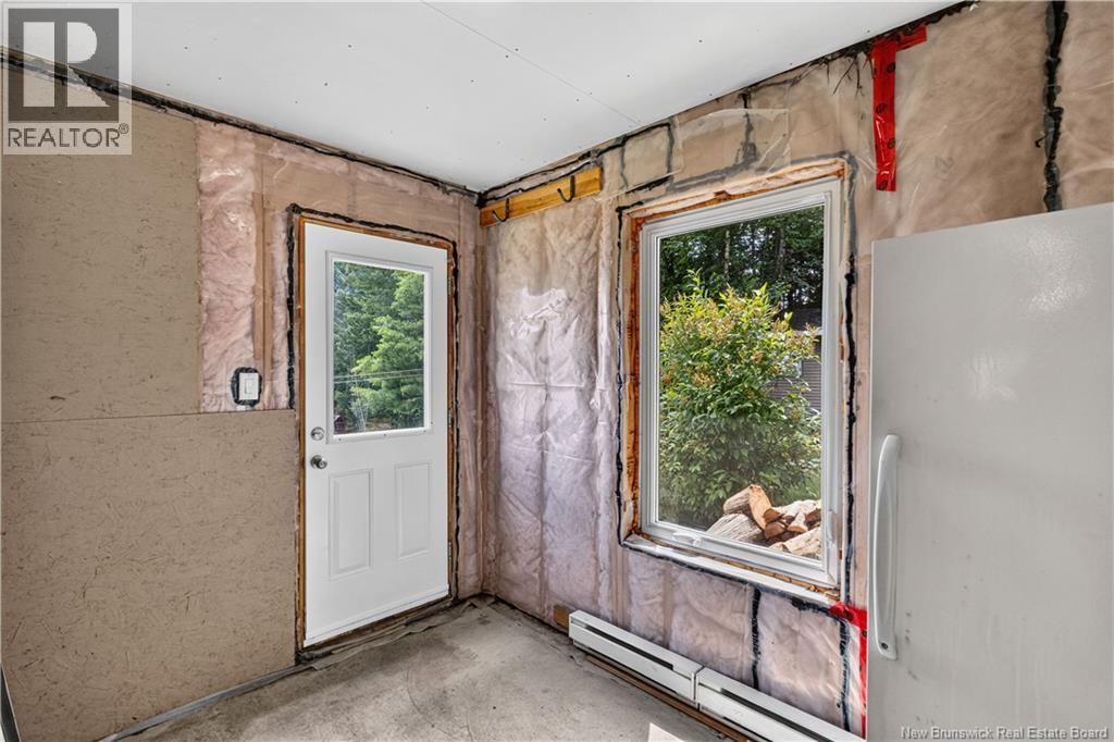 77 Gravenstein Street - Image 36