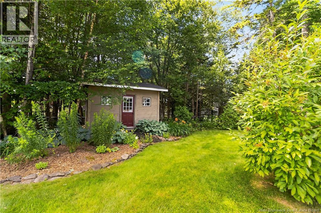 77 Gravenstein Street - Image 38