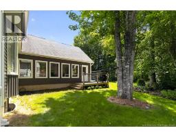 77 Gravenstein Street, New Maryland, NB E3C1B8 Photo 44