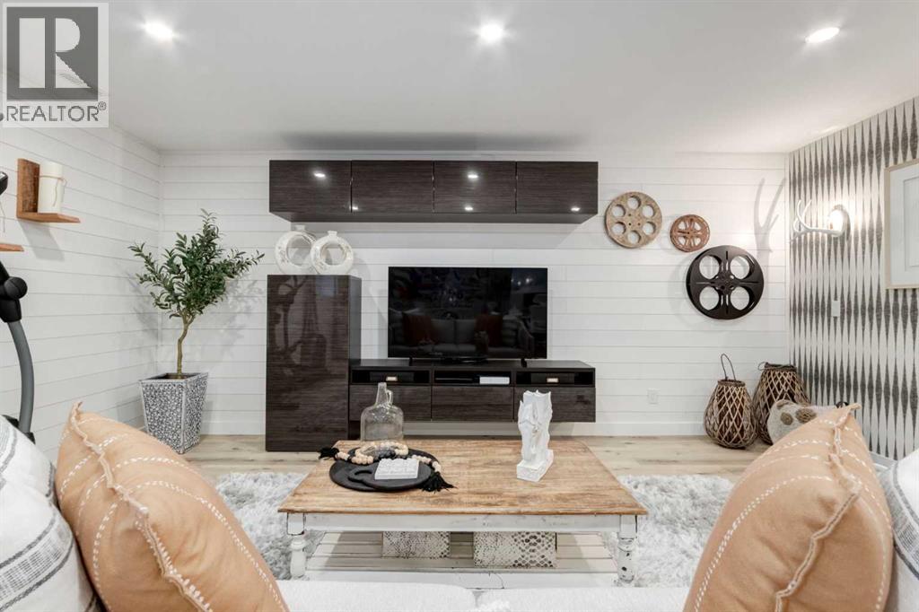 444 Evansglen Drive NW - Image 38