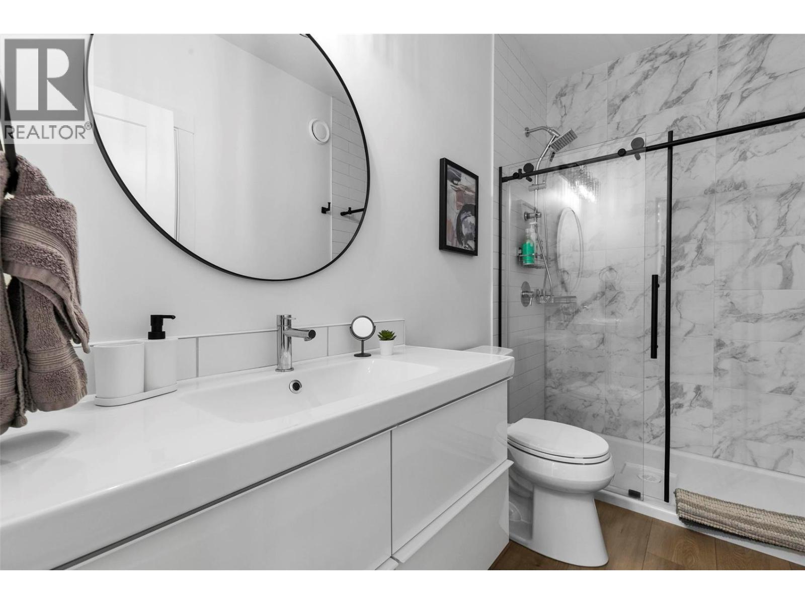 #4 745 Morrison Avenue - 23