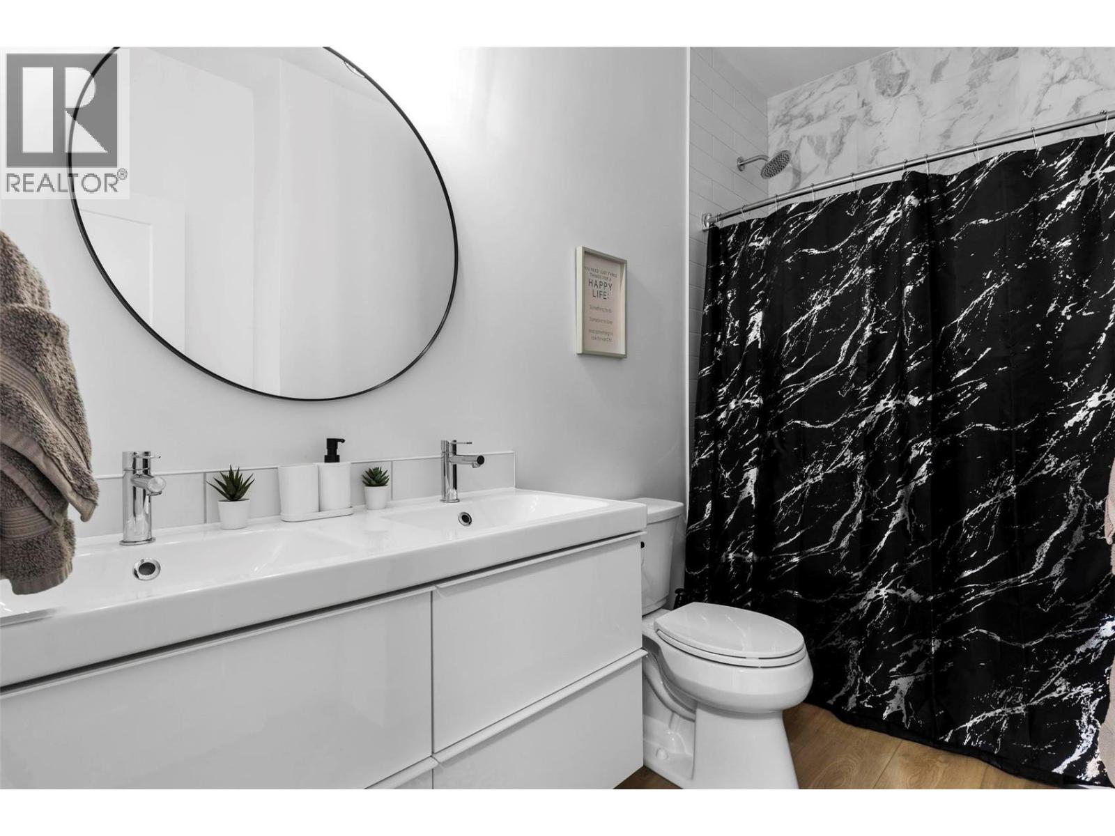 #4 745 Morrison Avenue - 26