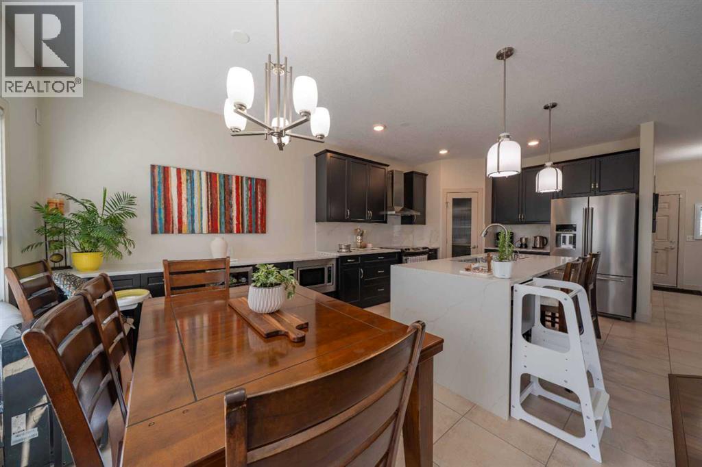 144 Everhollow Street SW - 23