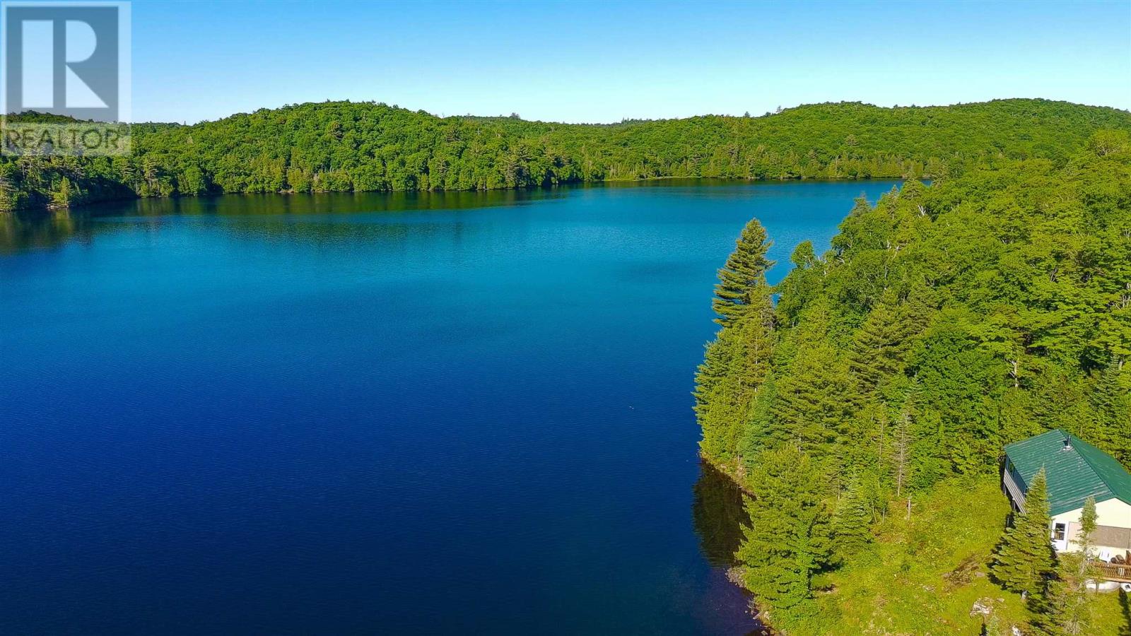 000 Saunders Lake - 5