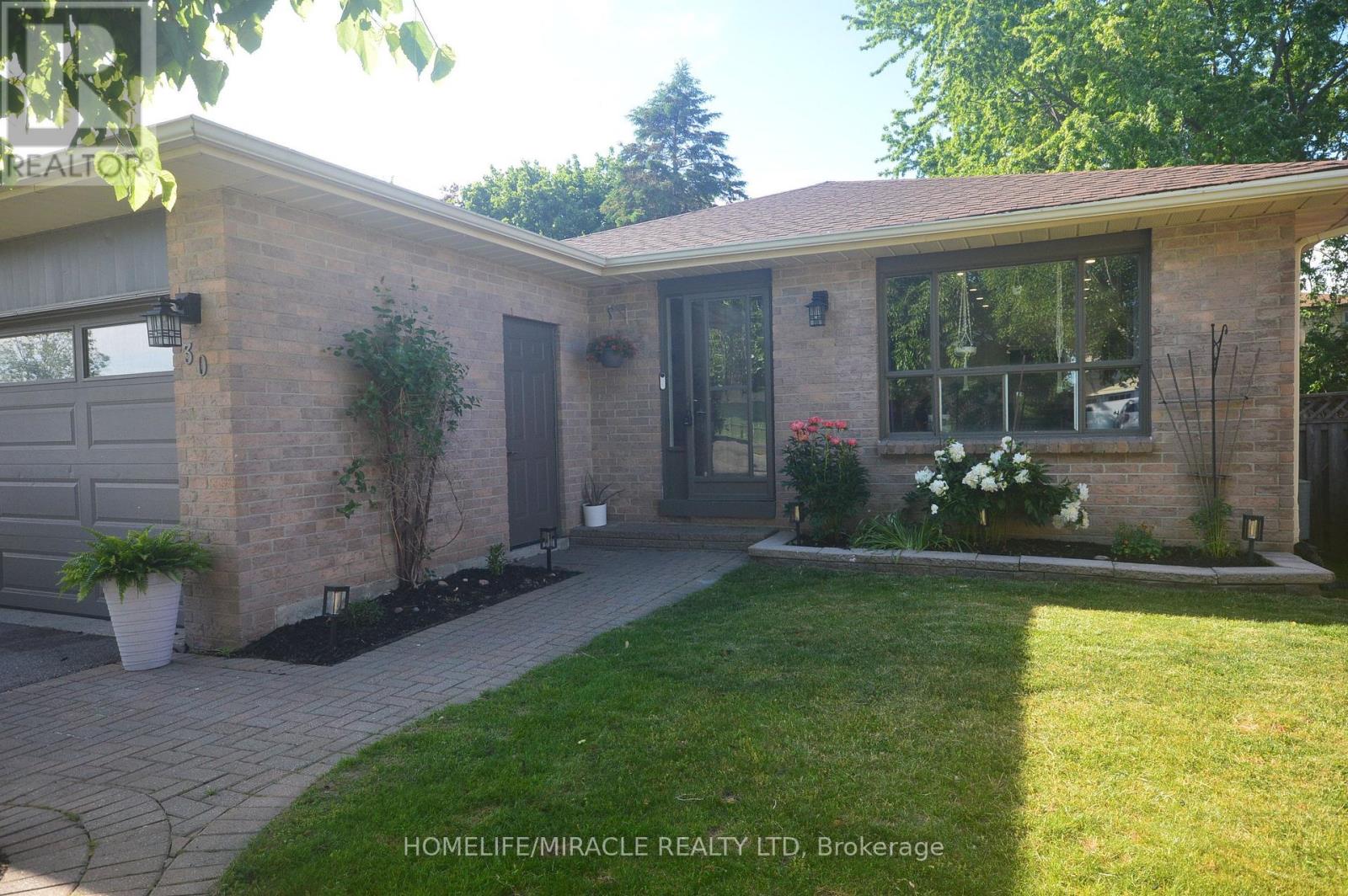 30 NORTHGATE DRIVE - 2