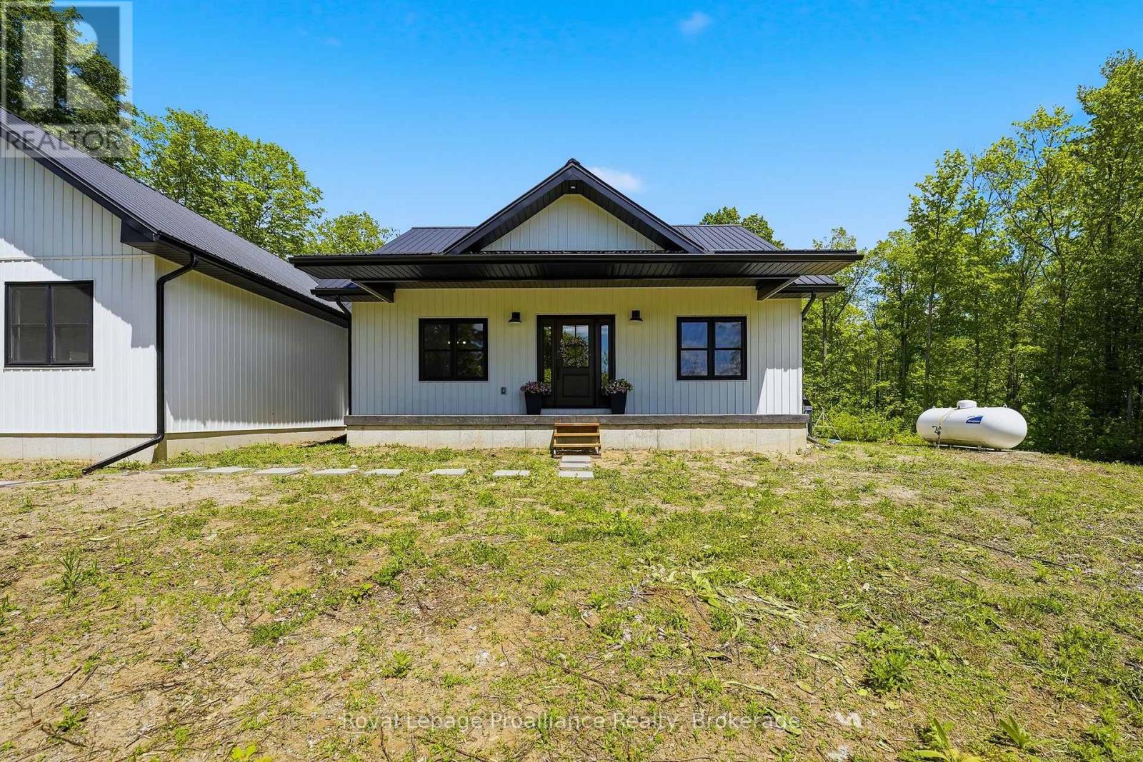 293 DOUGLAS ROAD - 3