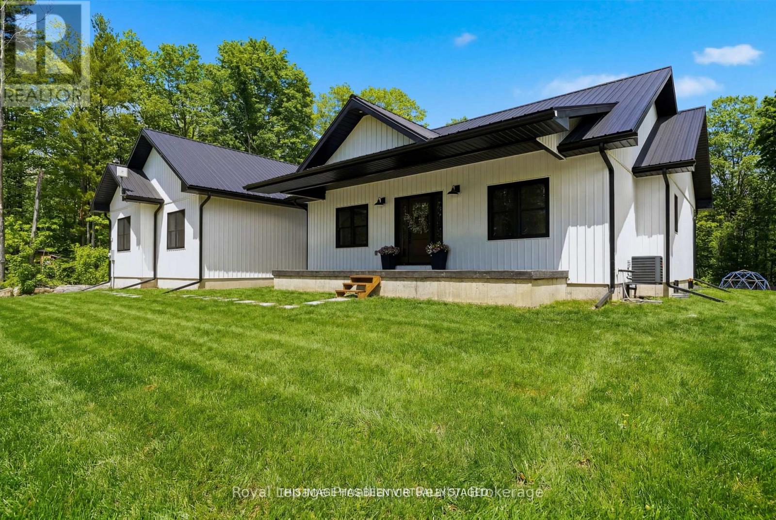 293 DOUGLAS ROAD - 4