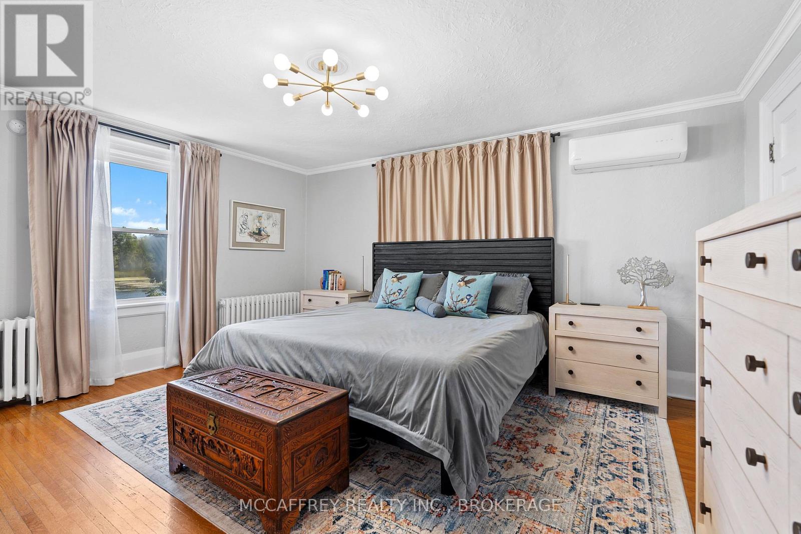 442 DUNDAS STREET W - 22