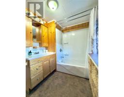 2 Cabot Road North thumbnail 19