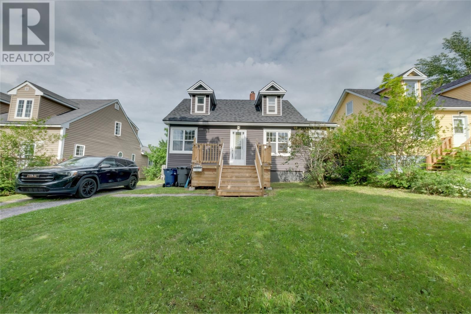 12 Pinegrove Avenue - 1