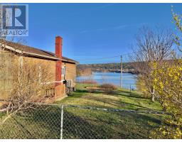 2 Cabot Road North thumbnail 8