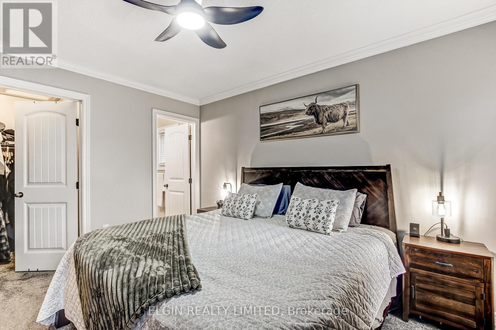 5 HAWTHORN COURT - 22