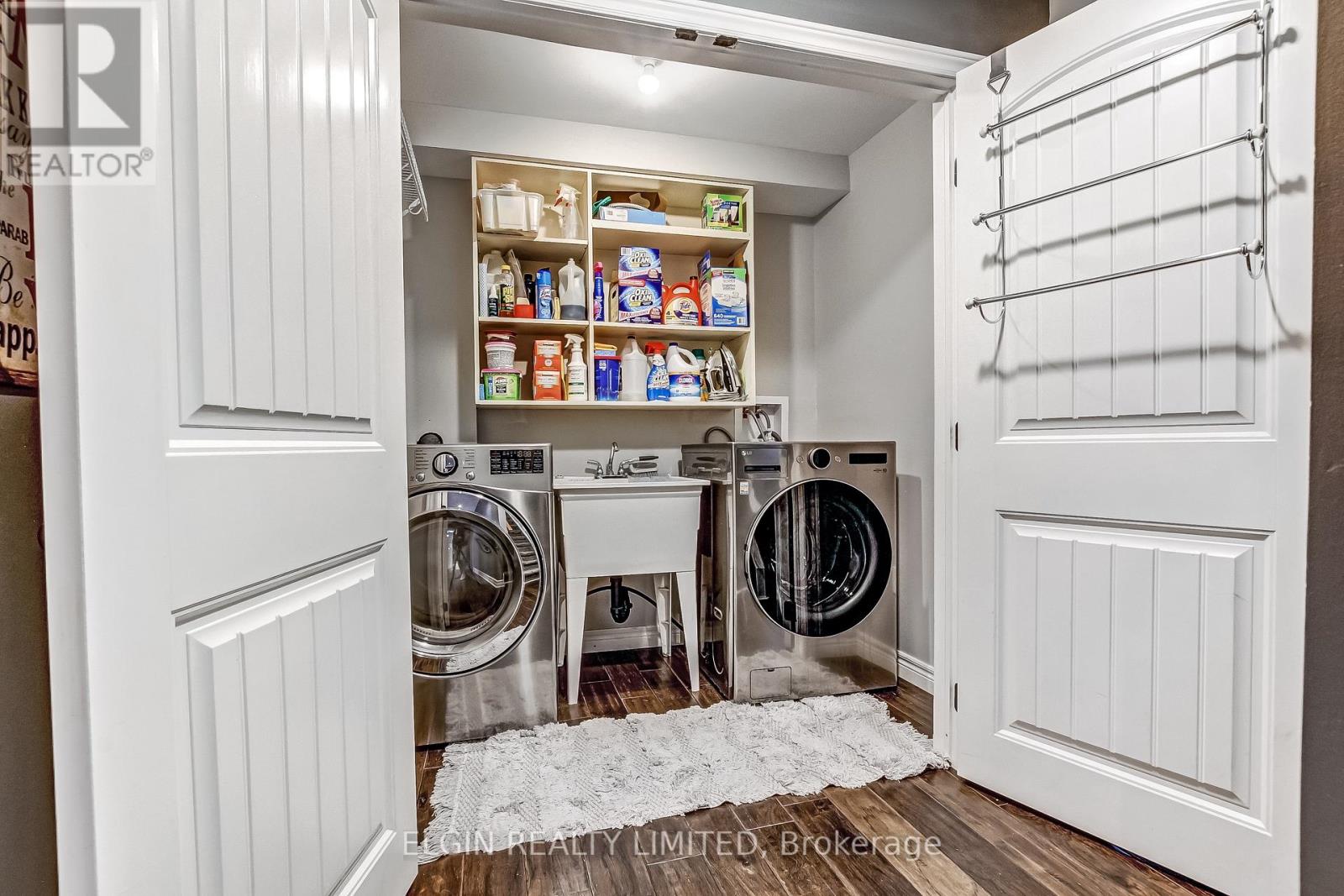 5 HAWTHORN COURT - 32