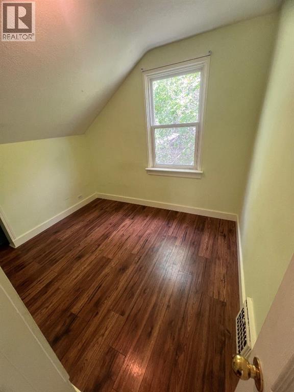 712 9 Avenue S - 21