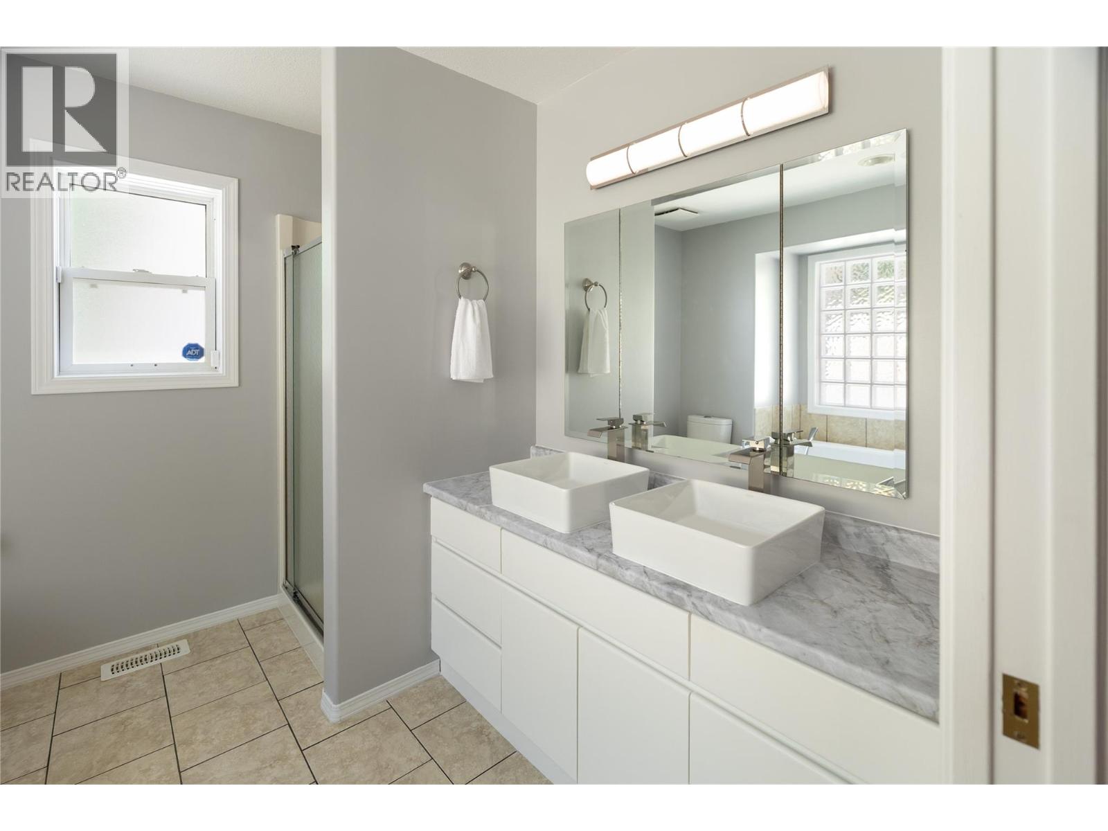 877 Toovey Road - 18