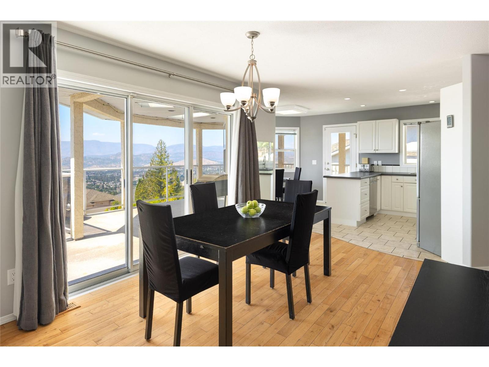 877 Toovey Road - 6