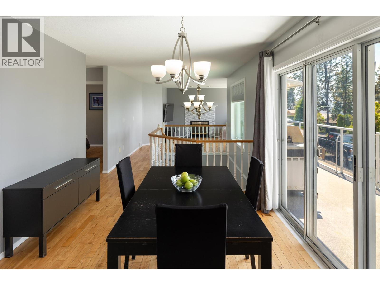 877 Toovey Road - 12