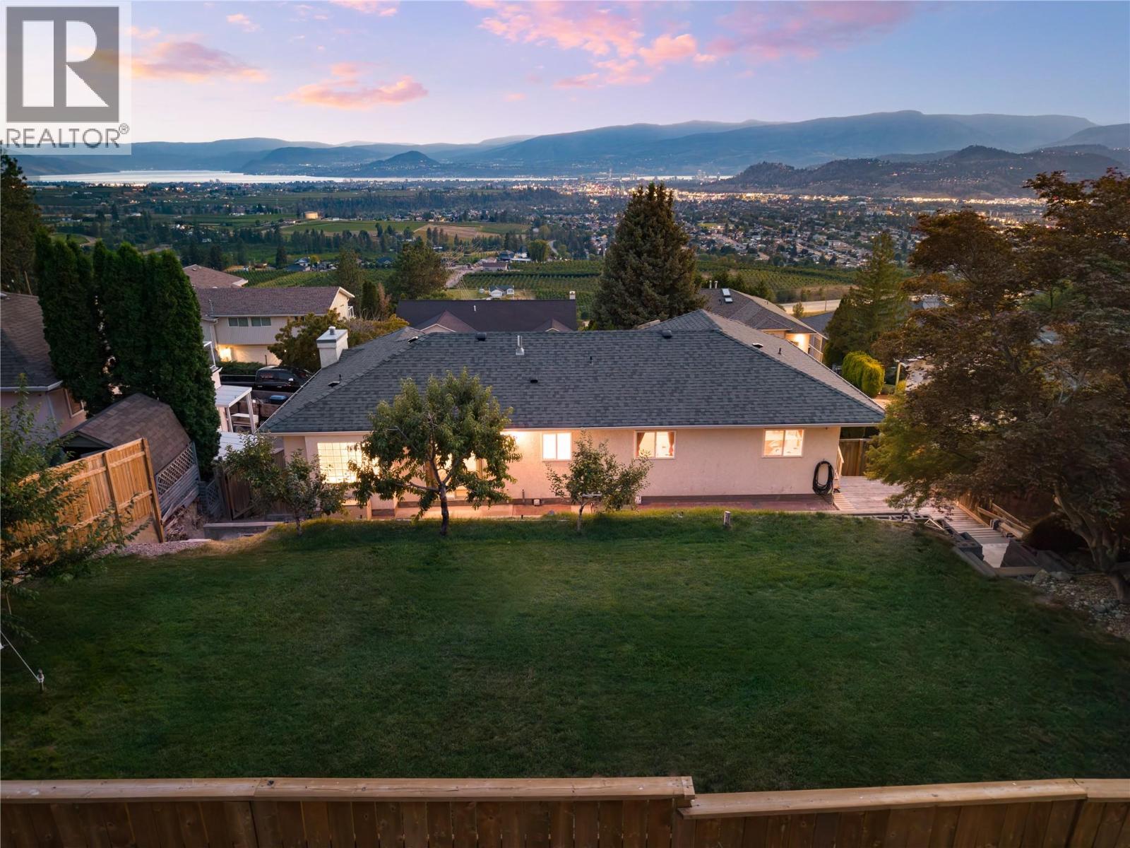 877 Toovey Road - 2