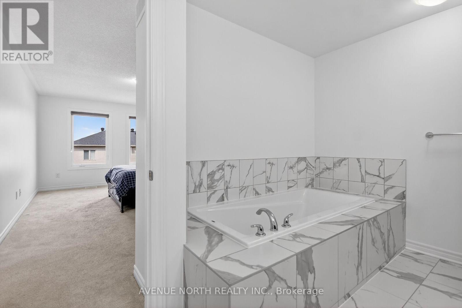 110 DUN SKIPPER DRIVE - 34