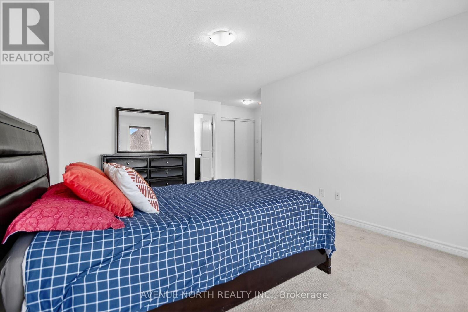 110 DUN SKIPPER DRIVE - 36