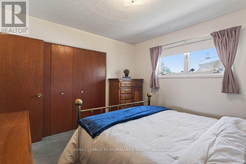 2184 MELFORT STREET - 19