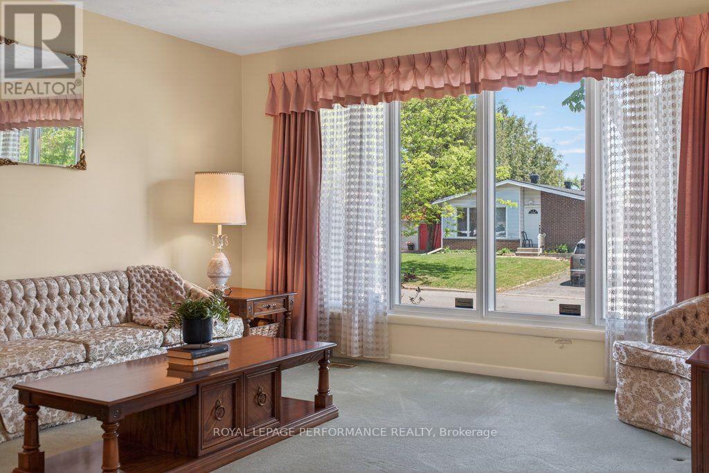2184 MELFORT STREET - 5