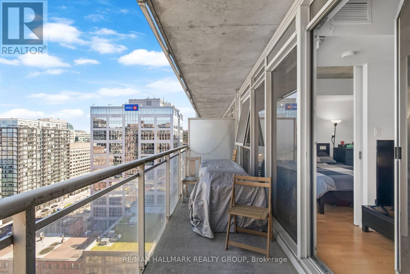 #1804 324 LAURIER AVENUE W - 21