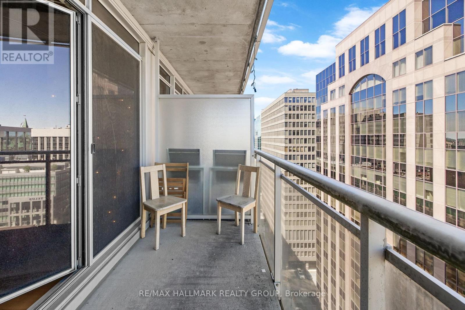 #1804 324 LAURIER AVENUE W - 22
