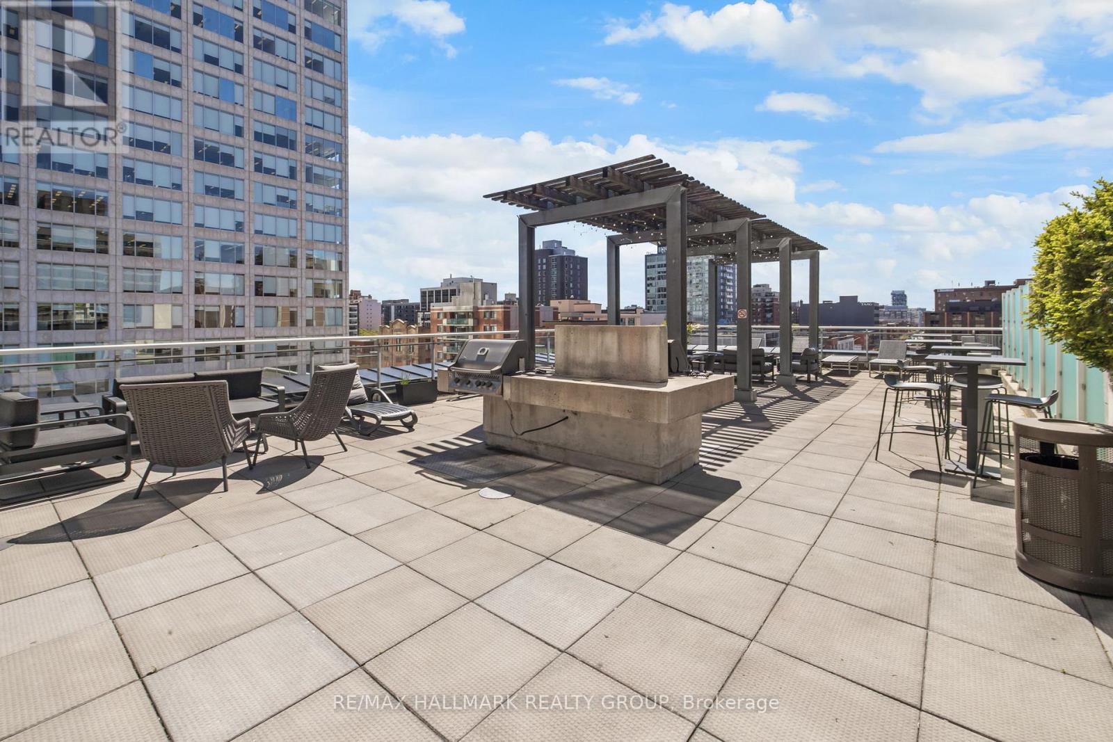 #1804 324 LAURIER AVENUE W - 23