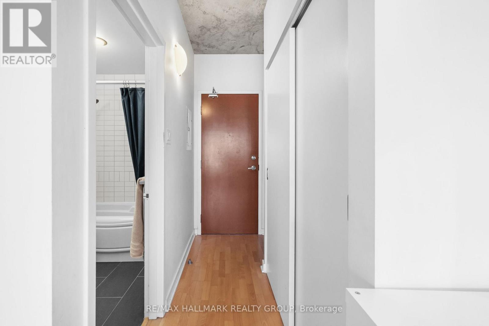 #1804 324 LAURIER AVENUE W - 5