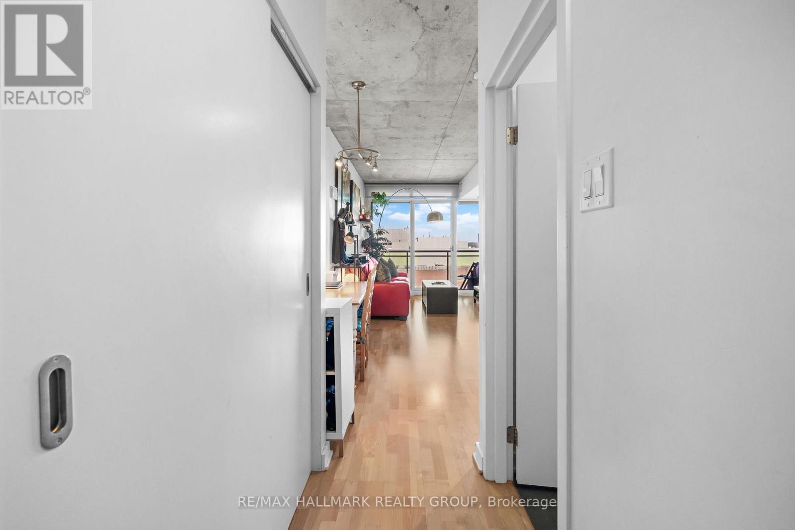 #1804 324 LAURIER AVENUE W - 6